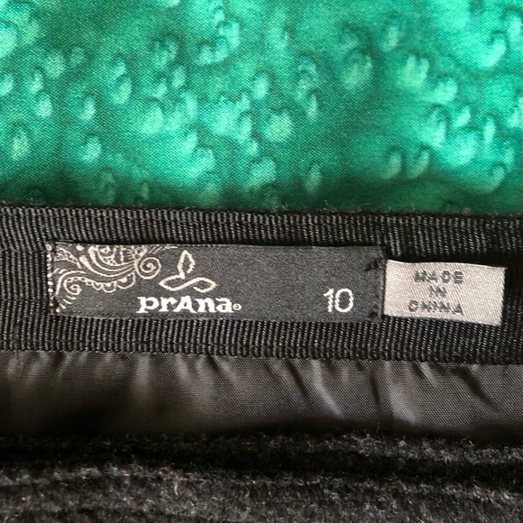 Prana wool blend lined mini skirt - Picture 4 of 7